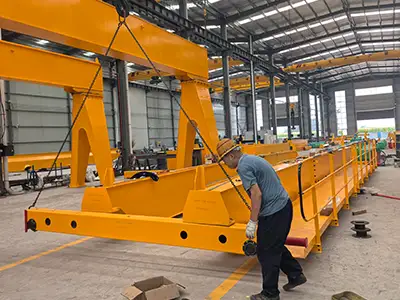 Yuantai Cranes is supplying two 15 ton overhead cranes with steel structures to Nigeria. They handle heavy loads across a 13-meter span with nearly 9 meters of lift, powered by 400V/50Hz/3P. As 15 ton explosion proof overhead cranes, they are certified Ex II 2 G Ex de IIC T4, making them ideal for chemical plants and refineries.